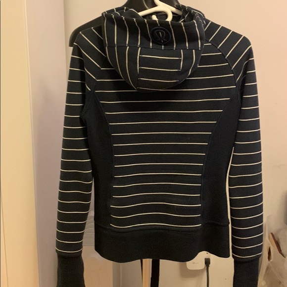 Lululemon Scuba Hoodie - Picture 2 of 4